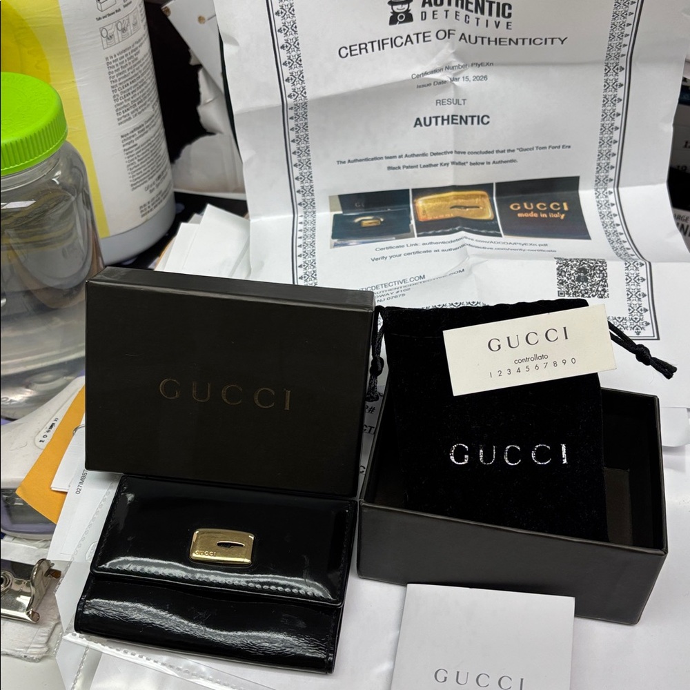 Gucci Black Leather Wallet with Gold Hardware#48
